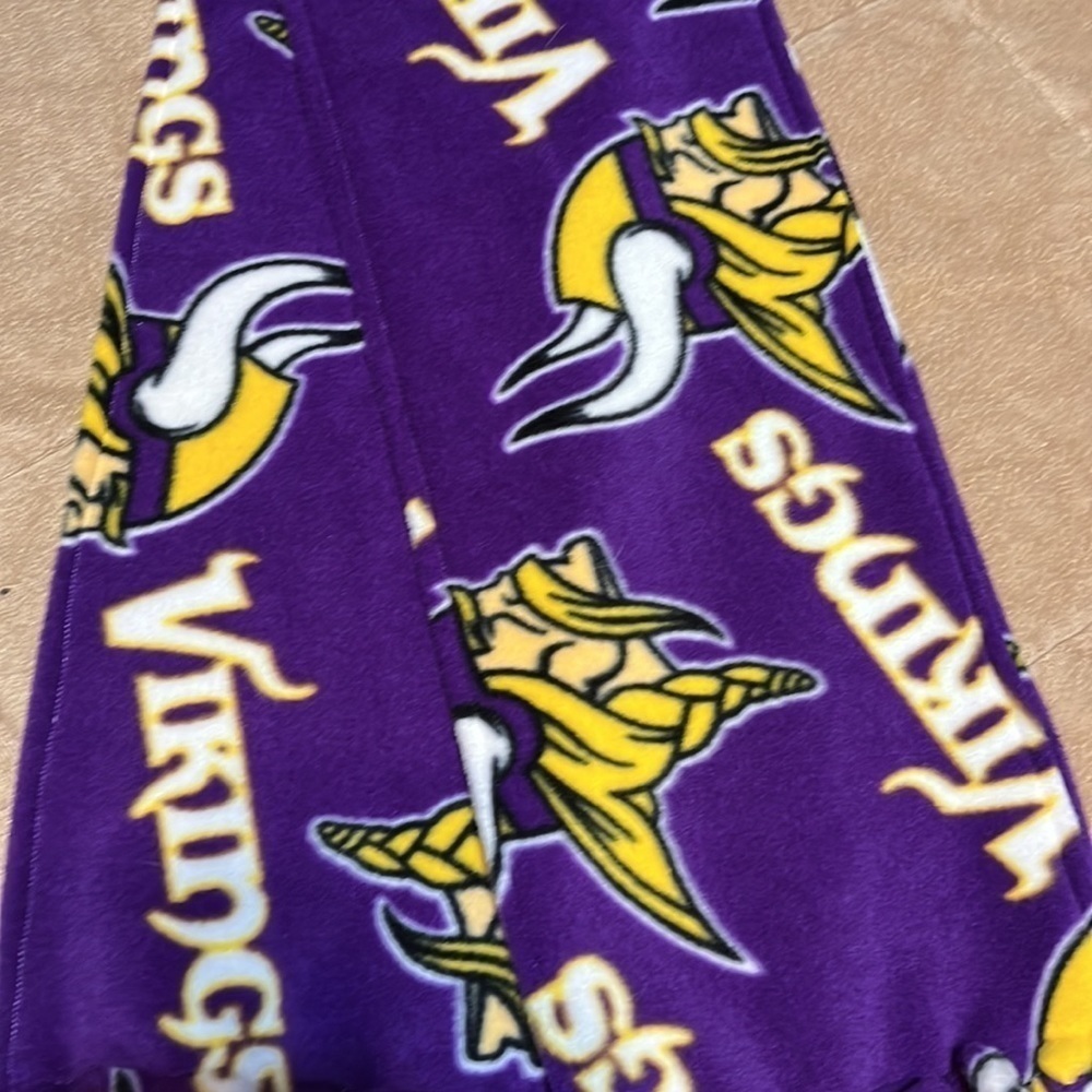 Minnesota Vikings handmade fleece scarf - Picture 3 of 5